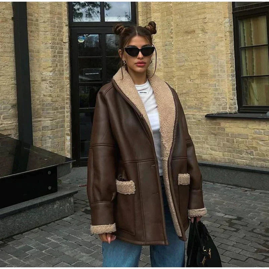 Veste d’hiver ceinturée pour femme | fermeture à boutons | col large doublé