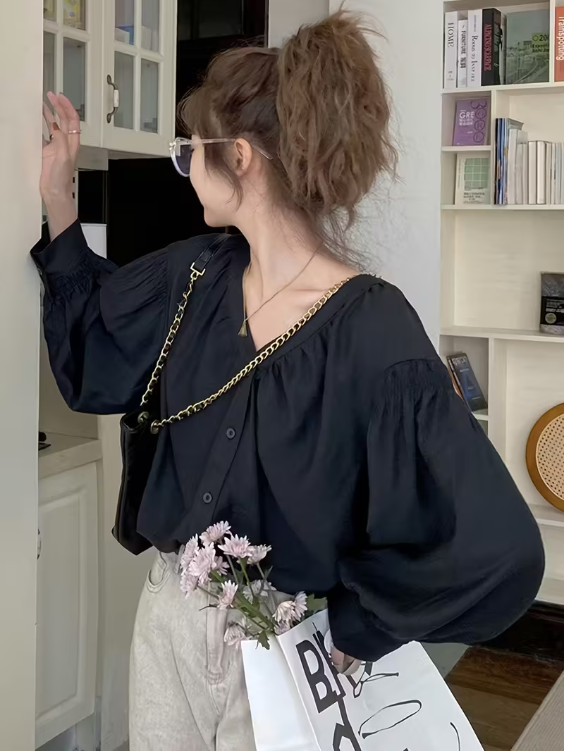 Blouse vintage à col en V