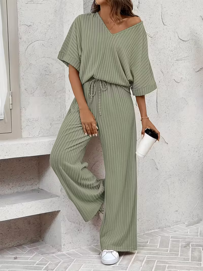 Ensemble décontracté composé d'un pantalon long et d'un haut à manches courtes pour femme