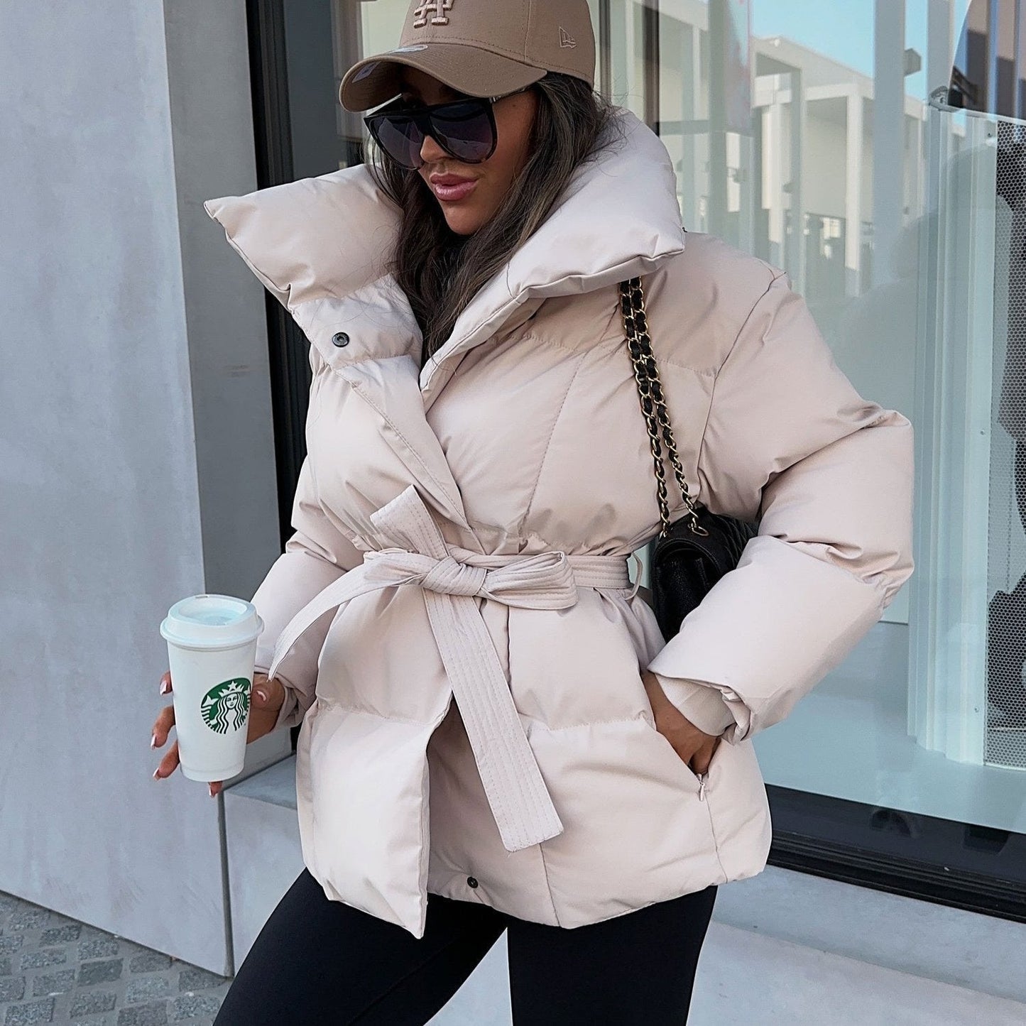 Veste femme à manches bouffantes structurées