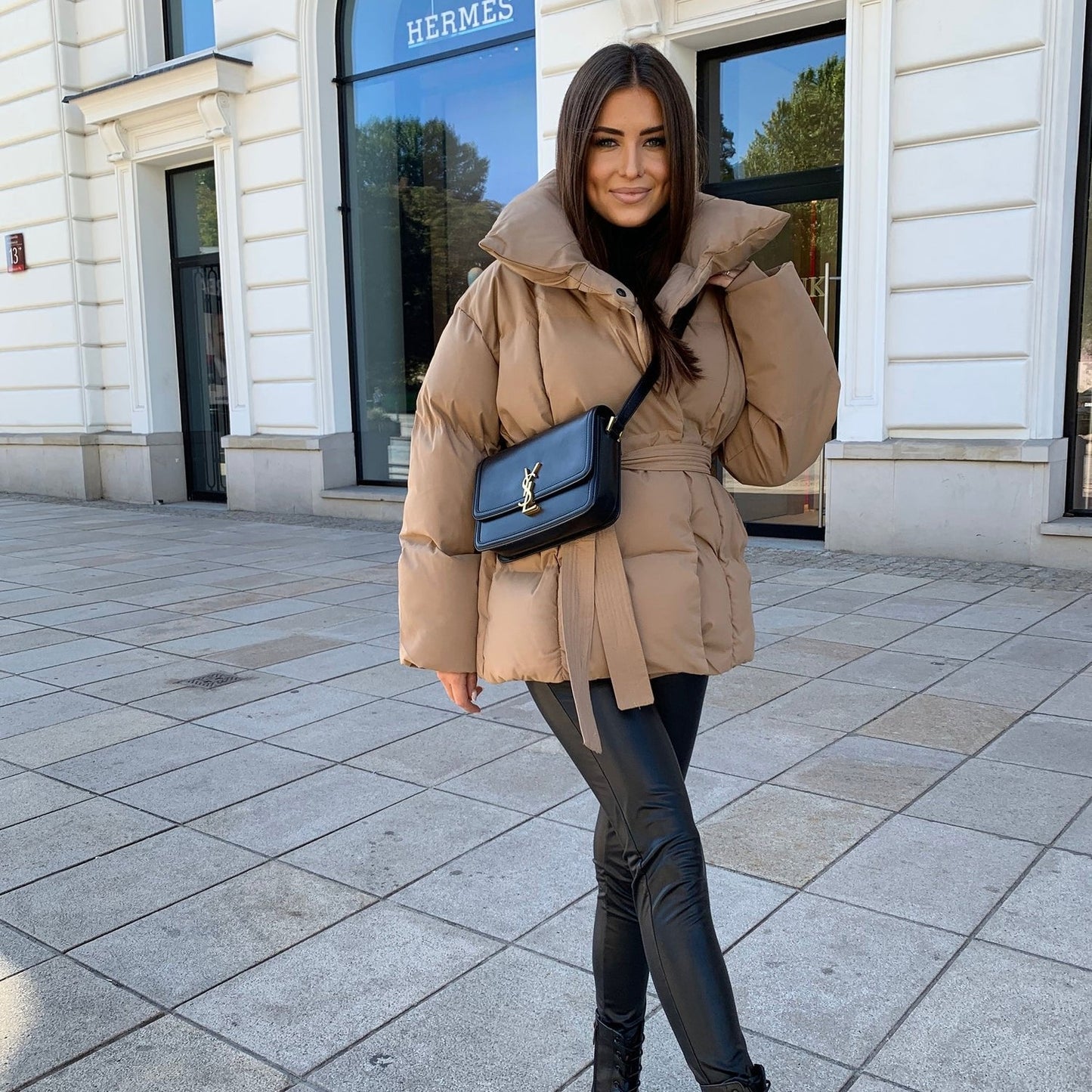 Veste femme à manches bouffantes structurées