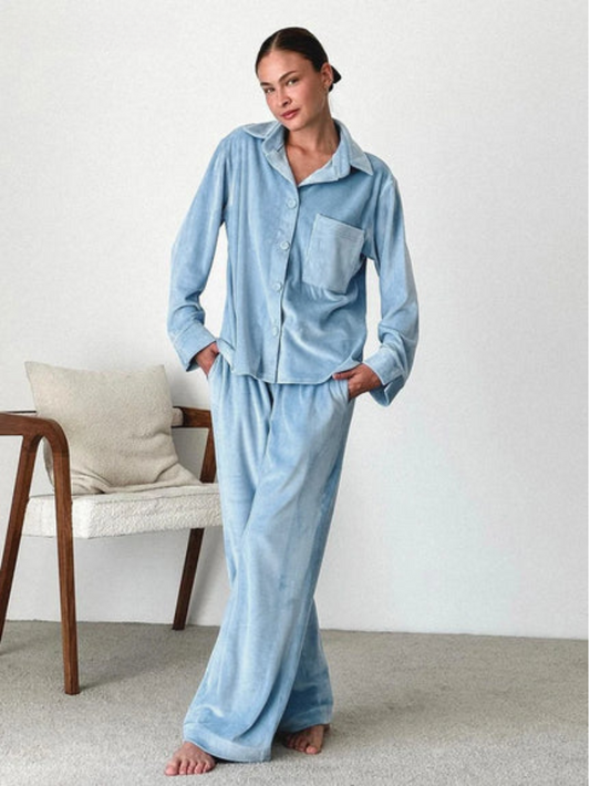 Pyjama Femme Hiver 2 Pièces en Satin – Chemise Boutonnée et Pantalon Large Confortable et Élégant