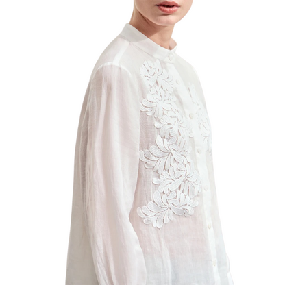 Stella – Blouse Femme à Col Montant | Détails en Dentelle & Boutons en Nacre