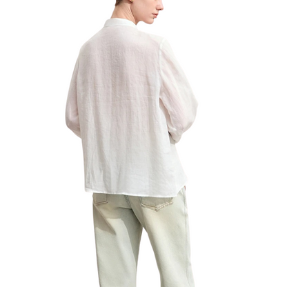 Stella – Blouse Femme à Col Montant | Détails en Dentelle & Boutons en Nacre