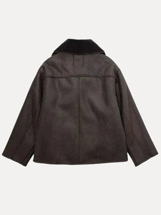 Veste femme col large empiècements duveteux
