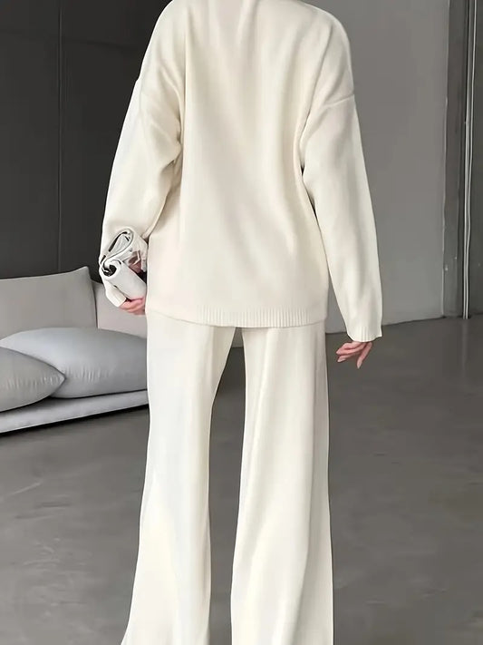 Ensemble 2 pièces pour femme comprenant un pull et un pantalon